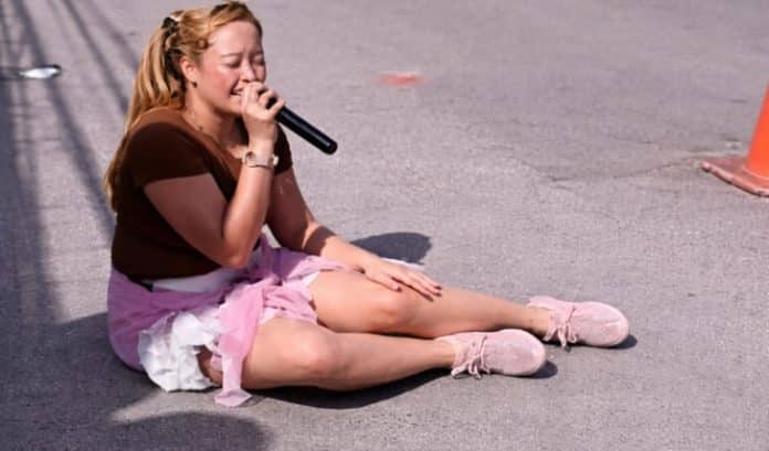 Tak Kuasa Tahan Air Mata…Pinkan Mambo Nyanyi di Jalan, Publik Prihatin” Pinkan Mambo