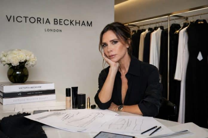 Victoria Beckham Pendapatan Naik 15 Persen di Dunia Model Victoria Beckham